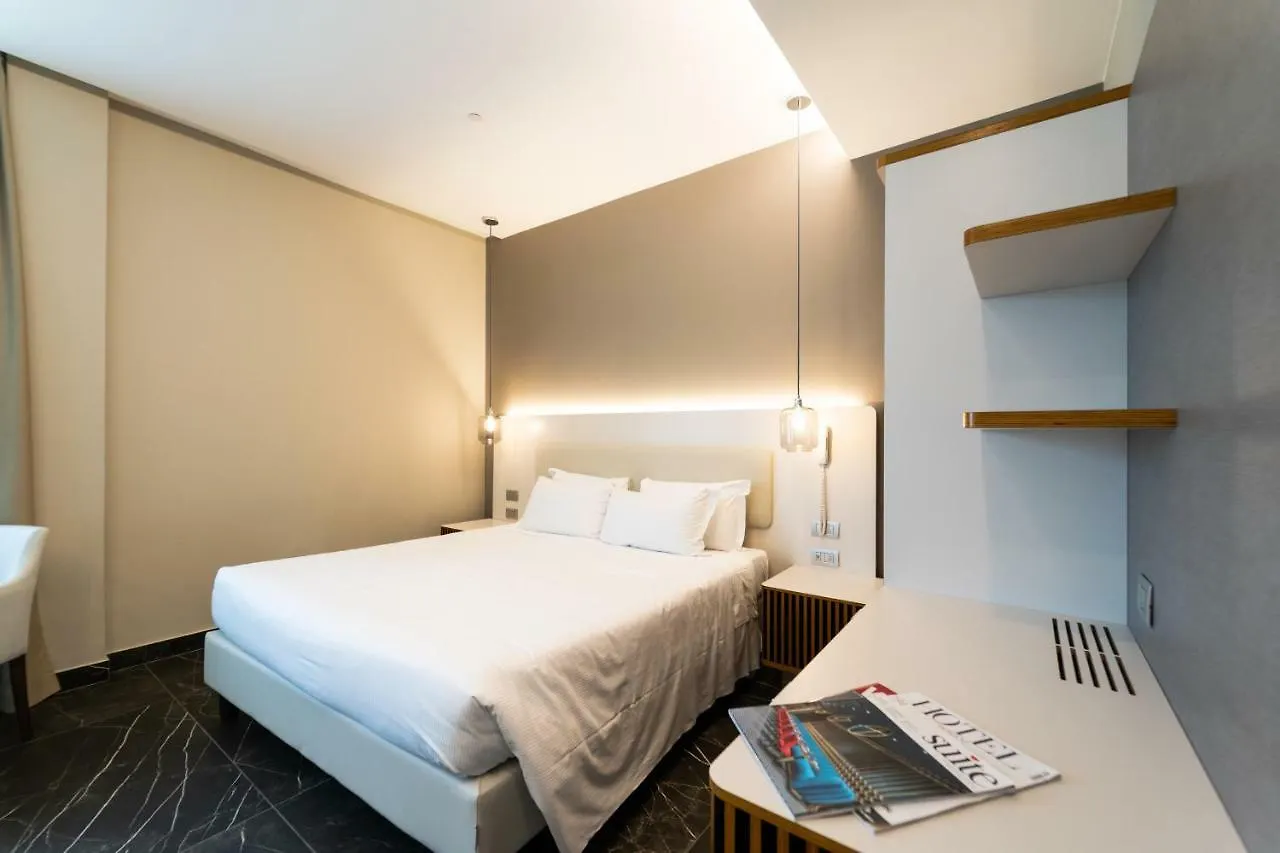 Hotel Milano Castello 3*,